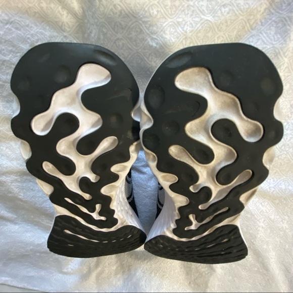 NIKE React Infinity Run Flyknit Running Shoes - Picture 5 of 9